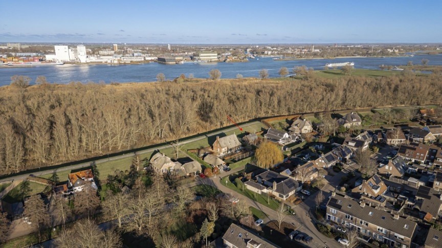 Hoekeinde 51 Sleeuwijk (4) pijl.jpg